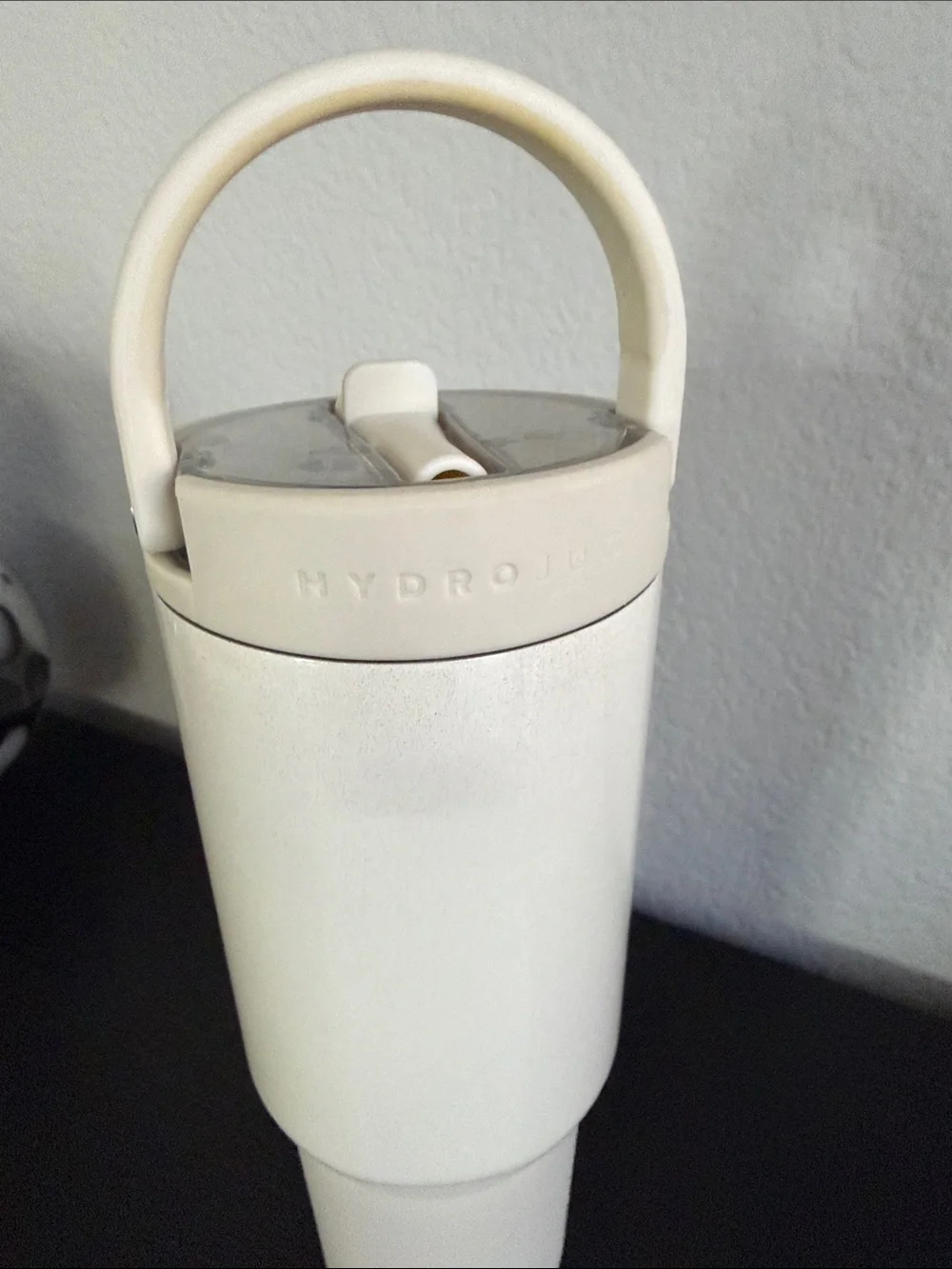 Hydrojug 20oz White/Cream Glitter Water Bottle - Picture 2 of 6